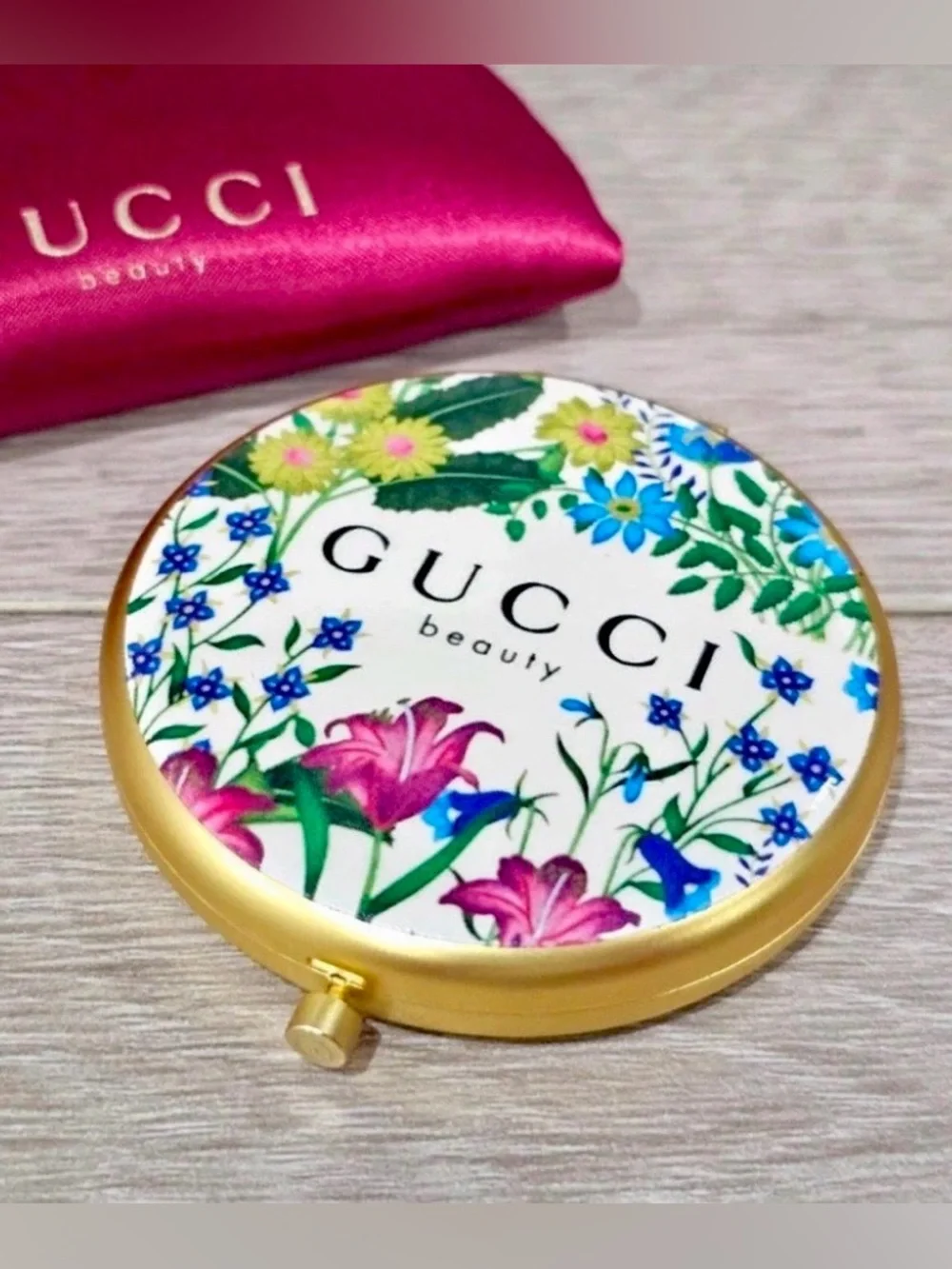 Gucci Beauty Compact Mirror in Burgundy Pouch w Floral Interior. SEALED in Bag. - Picture 6 of 11